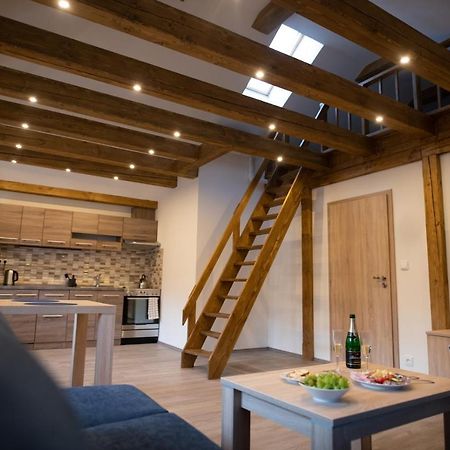 Apartmany Meandry Mimon ภายนอก รูปภาพ