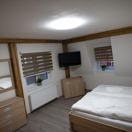 Apartmany Meandry Mimon ภายนอก รูปภาพ