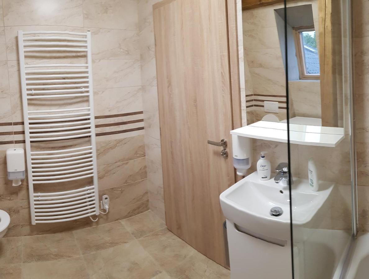 Apartmany Meandry Mimon ภายนอก รูปภาพ