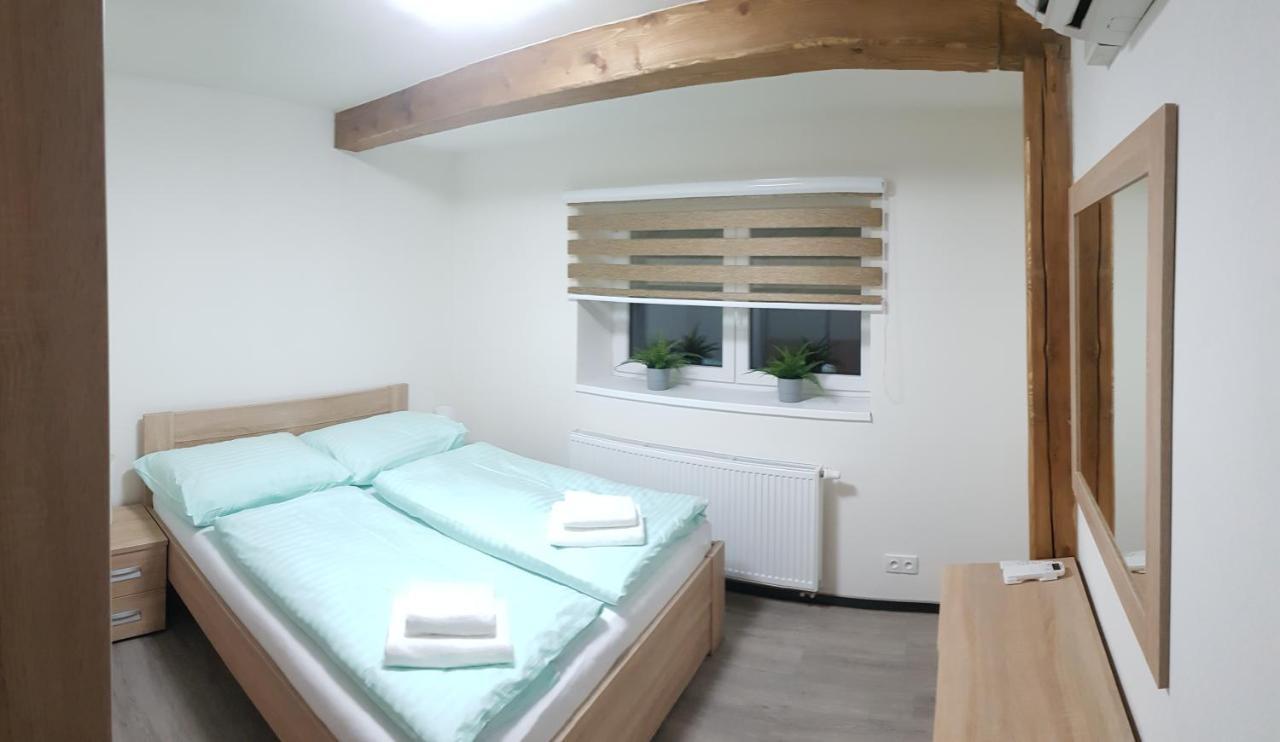 Apartmany Meandry Mimon ภายนอก รูปภาพ