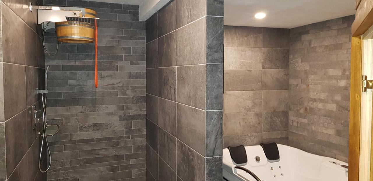 Apartmany Meandry Mimon ภายนอก รูปภาพ
